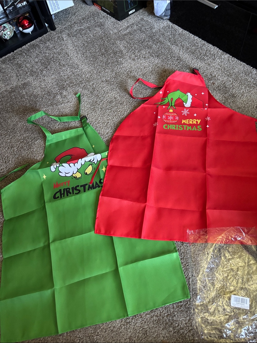 Grinch 'Merry Christmas' Holiday Aprons - Red & Green